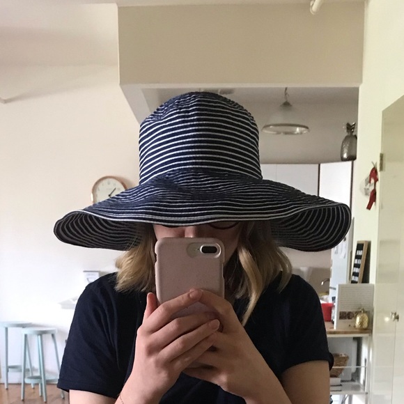 Scala Sun Hat - Picture 2 of 4